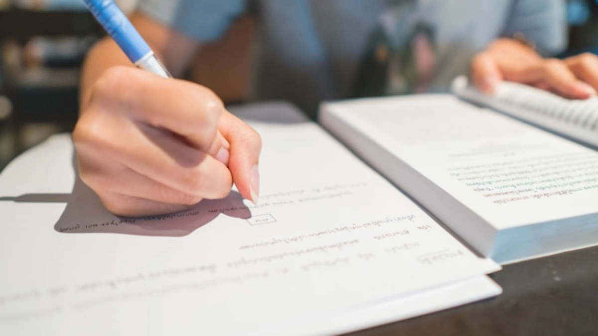 چطور خلاصه نویسی کنیم